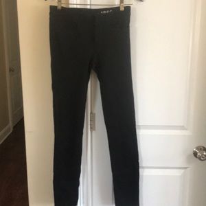 Gap black jeggings size 4 / 27